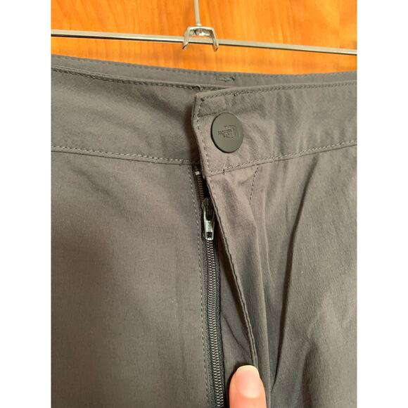 The North Face Cargo Short 8" inseam Grayish Blue Multi Pocket Men's Size 34 - Picture 6 of 9